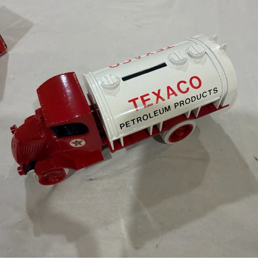 Texaco Rare Collector Series #2  Bank Stock #9238OU.‎ New In Box.